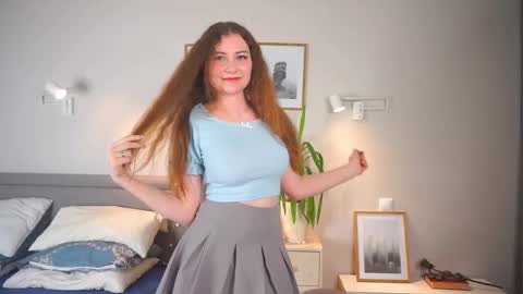 Snapshot of hasta_la_kissy chatting on 10-26-25, 05:13 Mary online show from 10-26-25, 05:13