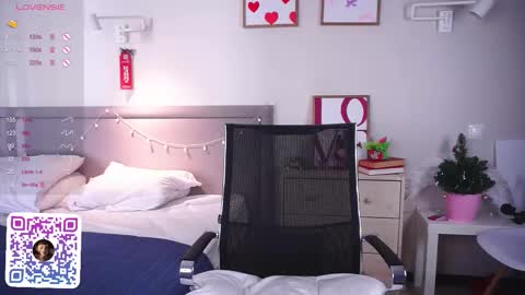 Mary online show from 03-08-26, 05:44