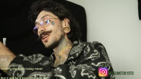 Snapshot of hatsumotokyoto chatting on 01-20-25, 03:04 More content   2   online show from 01-20-25, 03:04