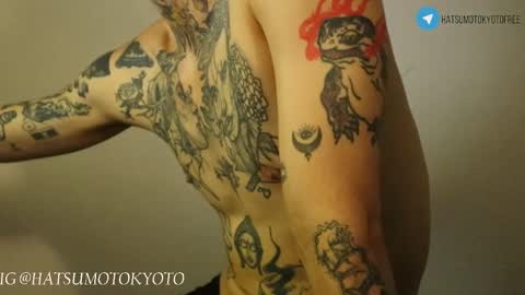 Snapshot of hatsumotokyoto chatting on 03-11-25, 12:54 More content   2   online show from 03-11-25, 12:54