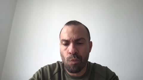 Snapshot of hawaicero chatting on 03-26-26, 04:23 hawaicero online show from 03-26-26, 04:23