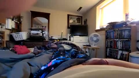 hawkfan1888 online show from 02-09-25, 10:21