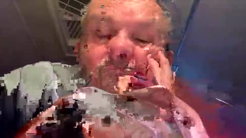 hawks2113 online show from 12-22-24, 11:31