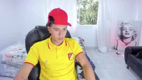 Hayen Boy online show from 10-15-25, 01:55