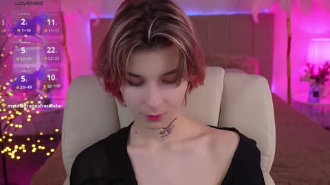 Snapshot of haylaamber chatting on 12-12-24, 08:21 haylaamber online show from 12-12-24, 08:21