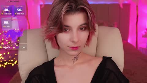 Snapshot of haylaamber chatting on 12-13-24, 08:26 haylaamber online show from 12-13-24, 08:26