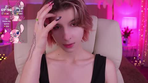 Snapshot of haylaamber chatting on 01-07-25, 06:48 haylaamber online show from 01-07-25, 06:48