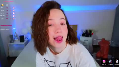 Hayle online show from 03-08-25, 05:17