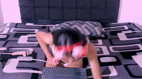 Snapshot of hayley_1111 chatting on 12-13-25, 11:43 hayley_1111 online show from 12-13-25, 11:43