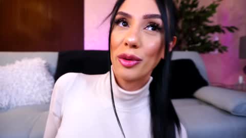 Snapshot of hayliemilf chatting on 01-02-25, 09:22 Haylie online show from 01-02-25, 09:22