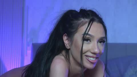 Snapshot of hayliemilf chatting on 01-05-26, 05:27 Haylie online show from 01-05-26, 05:27