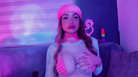 Marie online show from 01-06-25, 09:11