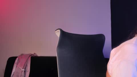 Marie online show from 09-10-25, 05:18