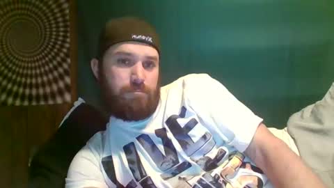 Snapshot of hazel198812 chatting on 01-14-26, 02:06 hazel198812 online show from 01-14-26, 02:06
