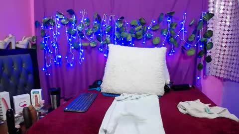 hazel online show from 02-03-25, 10:11