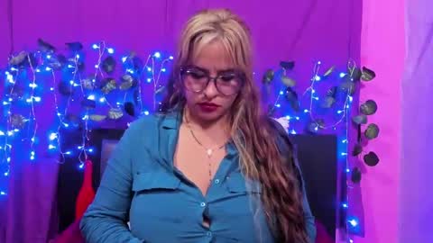 hazel online show from 03-02-25, 07:32