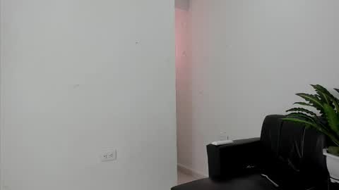 hazel_slim_ online show from 02-20-26, 02:39