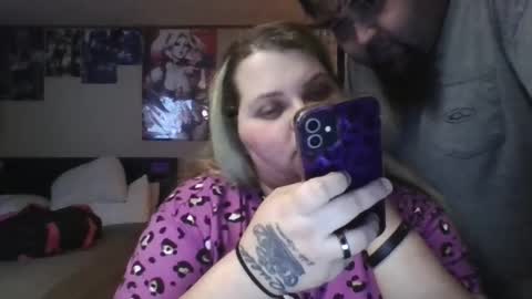 Hazeleyez97 online show from 09-19-25, 02:46