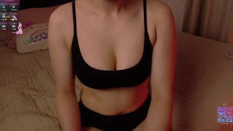 hazelhayess online show from 05-11-26, 04:04