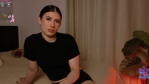 hazelhayess online show from 05-18-26, 04:13