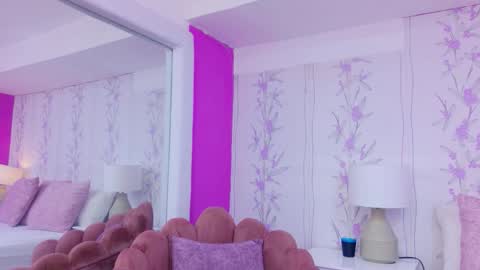 Snapshot of hazelmoret chatting on 09-26-25, 11:36 HazelMoret online show from 09-26-25, 11:36