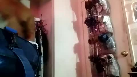 Snapshot of hbdj2164 chatting on 01-11-25, 07:27 hbdj2164 online show from 01-11-25, 07:27