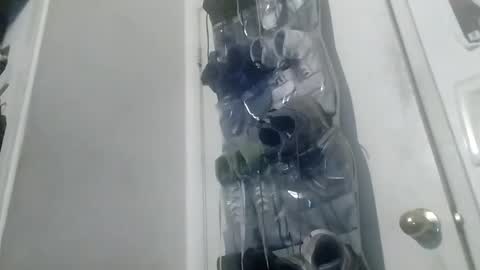 Snapshot of hbdj2164 chatting on 01-31-25, 12:40 hbdj2164 online show from 01-31-25, 12:40