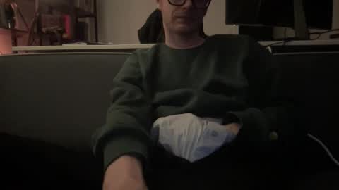 Snapshot of hchappel19 chatting on 10-07-25, 12:41 hchappel19 online show from 10-07-25, 12:41