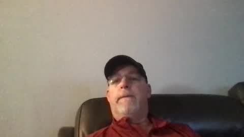 Snapshot of hdeuce22 chatting on 02-14-25, 04:31 Hdeuce22 online show from 02-14-25, 04:31