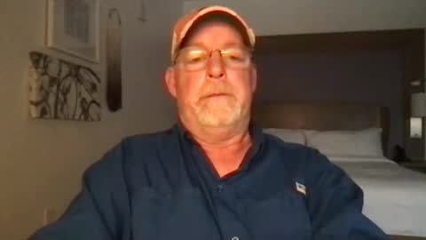 Snapshot of hdeuce22 chatting on 02-19-25, 10:42 Hdeuce22 online show from 02-19-25, 10:42