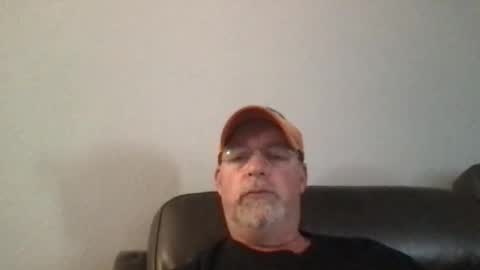 Snapshot of hdeuce22 chatting on 03-04-25, 08:27 Hdeuce22 online show from 03-04-25, 08:27