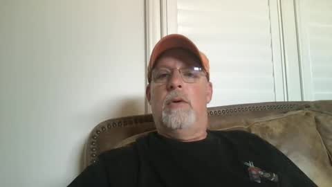 Snapshot of hdeuce22 chatting on 09-19-25, 01:56 Hdeuce22 online show from 09-19-25, 01:56