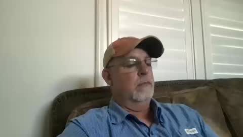 Snapshot of hdeuce22 chatting on 09-22-25, 05:48 Hdeuce22 online show from 09-22-25, 05:48