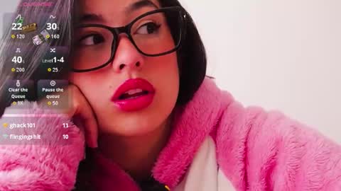 hearmymoans_18 online show from 11-17-25, 01:28