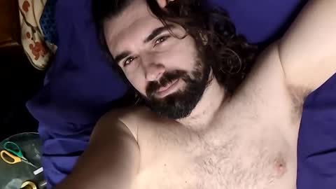 Snapshot of hearthero3 chatting on 03-11-26, 06:47 Dejesus online show from 03-11-26, 06:47