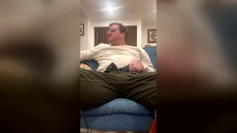 Snapshot of heartofadog604 chatting on 01-19-26, 02:48 MT online show from 01-19-26, 02:48