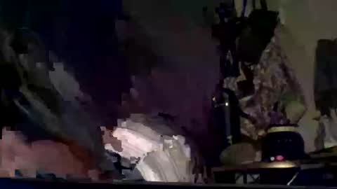 Snapshot of heatskii chatting on 11-20-25, 12:33 heatskii online show from 11-20-25, 12:33