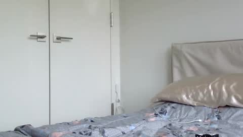 Snapshot of heatwavee chatting on 01-13-25, 03:47 heatwavee online show from 01-13-25, 03:47