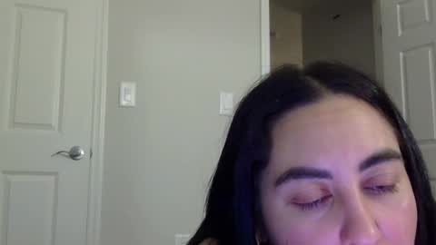 Snapshot of heatwavee chatting on 10-13-25, 10:43 heatwavee online show from 10-13-25, 10:43