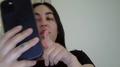 Snapshot of heatwavee chatting on 11-12-25, 04:18 heatwavee online show from 11-12-25, 04:18