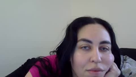 Snapshot of heatwavee chatting on 01-17-26, 02:44 heatwavee online show from 01-17-26, 02:44