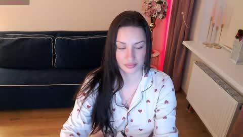 Heaven girl online show from 04-13-26, 06:57