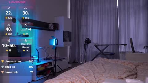 Snapshot of heavenly_diva653 chatting on 03-10-25, 06:05 Andrea you can subscribe for now there will be posts soon and my favorite body for you online show from 03-10-25, 06:05