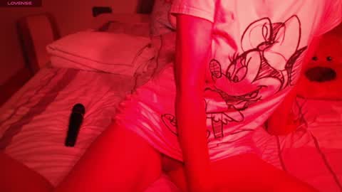 Snapshot of heavenlykiss chatting on 12-04-24, 09:18 Chani online show from 12-04-24, 09:18