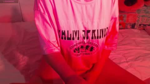 Snapshot of heavenlykiss chatting on 02-10-25, 11:57 Chani online show from 02-10-25, 11:57