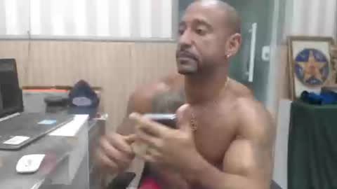 Snapshot of hebertgomes chatting on 05-22-26, 05:51 hebertgomes online show from 05-22-26, 05:51
