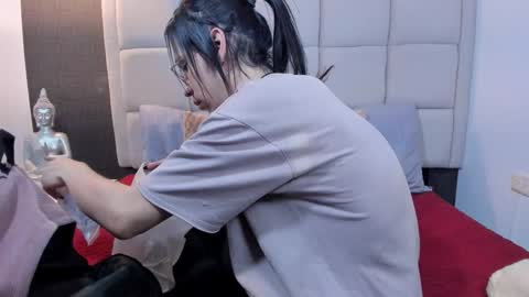 Keira Hecate online show from 01-19-25, 07:15