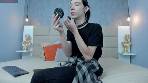 Keira Hecate online show from 04-18-26, 07:07