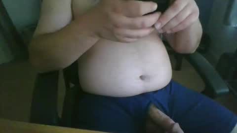 heckyes098 online show from 04-12-26, 04:23