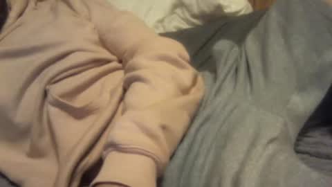 Snapshot of hecomesagain chatting on 09-12-25, 07:14 hecomesagain online show from 09-12-25, 07:14